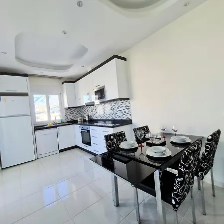 Luxury Apartment *